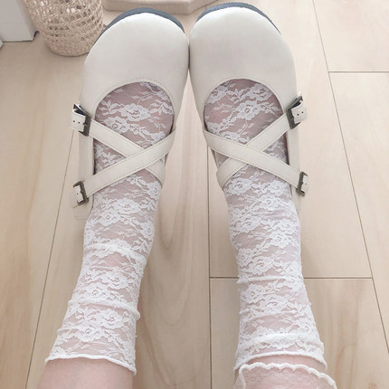 日系薄蕾丝袜子 超美日韩ins少女软妹黑白玫瑰蕾丝短袜复古堆堆袜