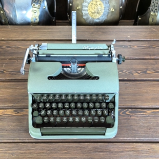 1950年德国产老式打字机古董德英文打印机装饰Olympia可打字真品