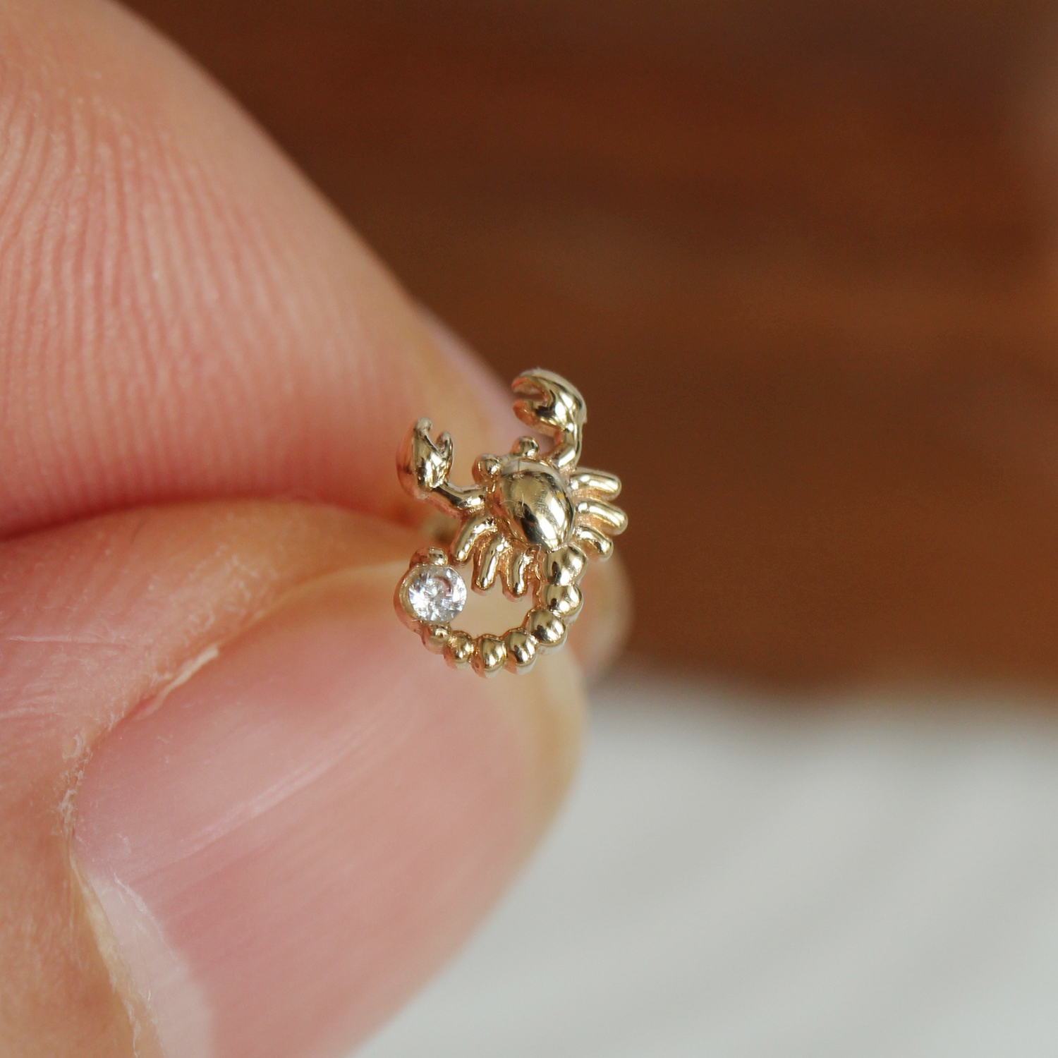 现货无折 兔兔纯14K金螺丝堵耳钉单只 精致迷你小蝎子耳骨钉个性