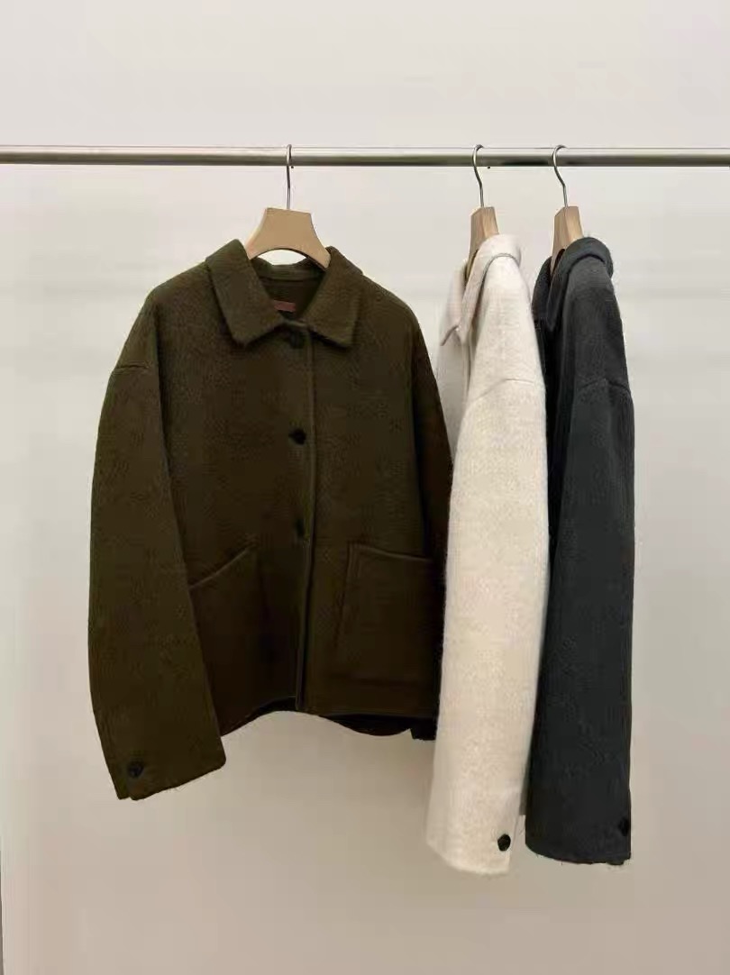 UTRE高端翻领系扣羊驼毛大衣短外套女2025冬季新款韩国东大门小个