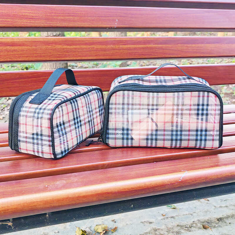 小香经典格子化妆包高级网红大容量便携手机充电器收纳旅行洗漱包