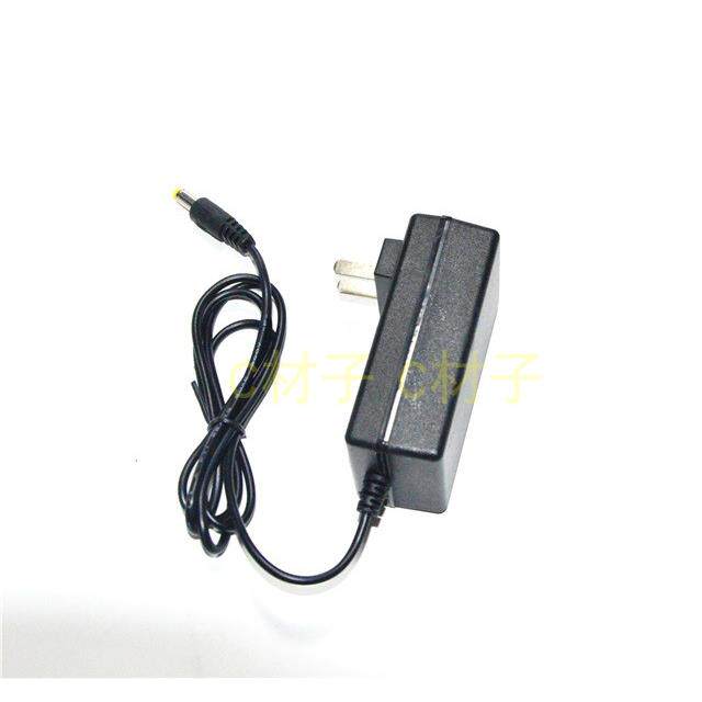 战神汽车应急启动电源12V12.6V16.8V24V16V锂电池电瓶电源充电器