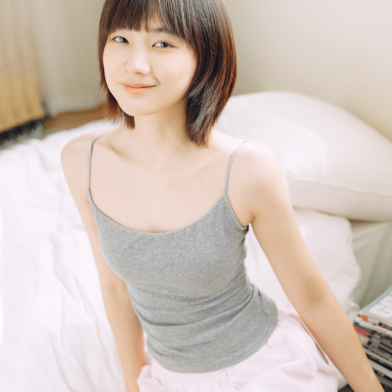 靴下物带胸垫吊带夏季薄款棉质柔软透气大方领显瘦女士一体式背心