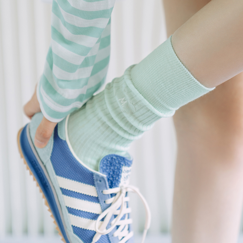 靴下物袜子女薄款堆堆小腿袜M刺绣设计miu系纯色款透气中长筒棉袜