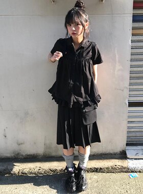 夏日小记 甜酷少女系 黑色荷叶边娃娃领短袖衬衫日系宽松百搭上衣