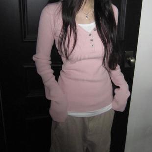 春天记事簿 粉色V领纽扣针织衫上衣 纯欲风显瘦修身内搭长袖毛衣