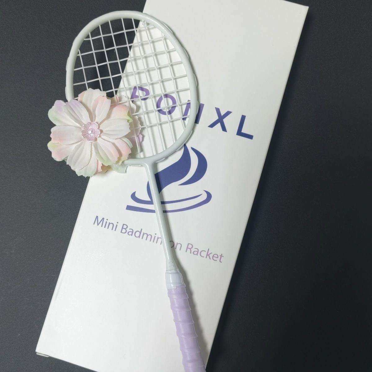 原创羽球人小68457礼物迷你件球拍球可做摆搭挂件送球子精致拍