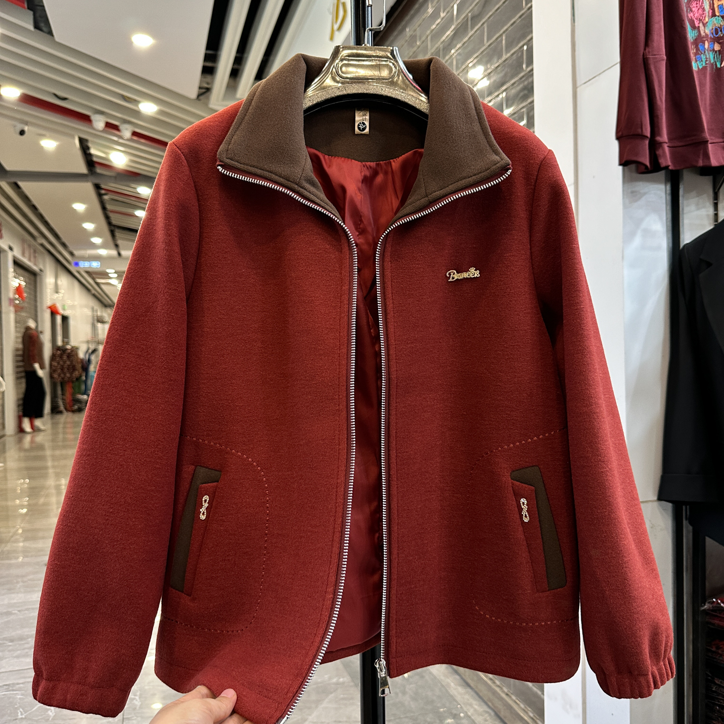 时尚妈妈2025秋新款水貂绒短外套