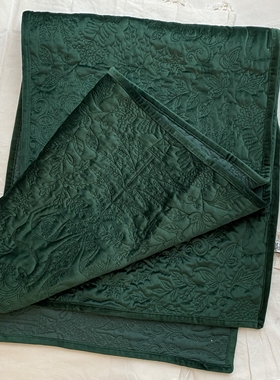 出口美国杂志款圣诞冬青绿麋鹿图案款天鹅绒桌旗约228×35厘米