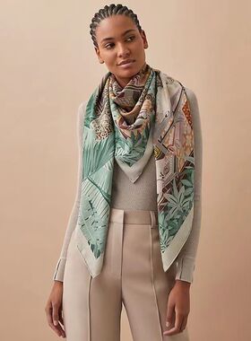 秋冬新品 花丛豹子 真丝羊毛羊绒大方巾保暖披肩 秋冬女围巾