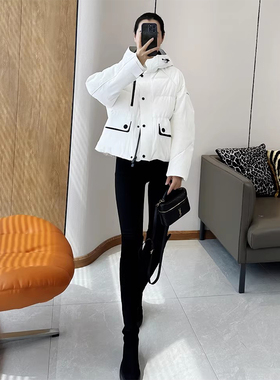 C3727三色压胶短羽绒服 原1580元 25年回馈清仓不退不换