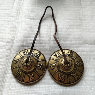 直径66mm仿古黄铜碰铃收藏乐器佛家六字真言黄铜摆件手工撞铃