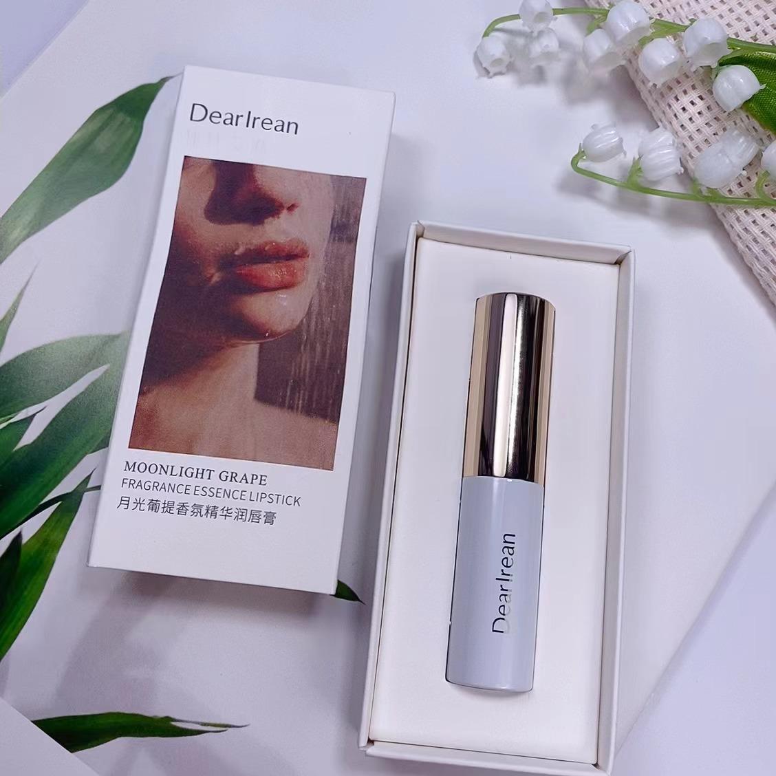 嘟嘟唇淡化唇纹保湿润泽润唇膏