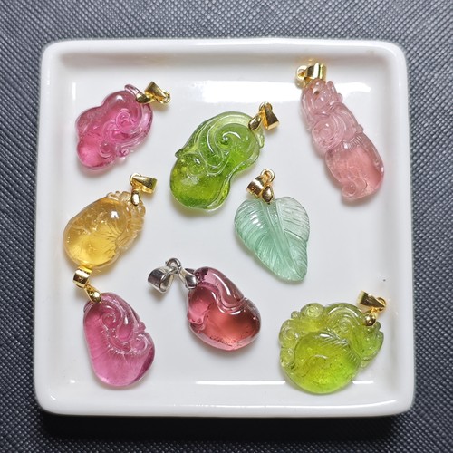 (新品优惠)巴西红黄蓝绿碧玺玻璃体吊坠雕刻如意树叶葫芦桃子挂坠