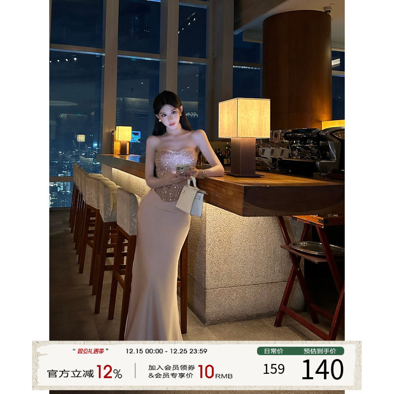 灰尘邓邓 贵气感穿搭套装女2025秋冬吊带抹胸上衣半身裙两件套