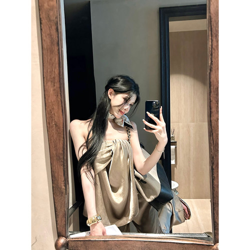 【现货】灰尘邓邓 姐系贵感穿搭套装女早秋抹胸上衣裤子两件套