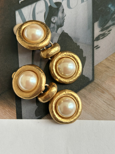 Vintage无标锤纹圆形珍珠吊坠耳夹