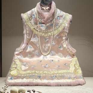 安娜滕新中式夹棉马甲宽松醋酸缎复古风飞蝶重工刺绣兔毛女冬坎肩