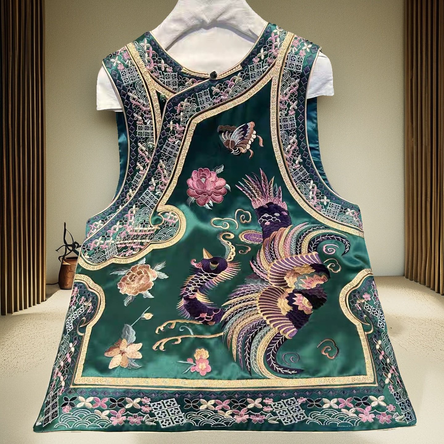 新中式马甲女士春秋中国风重工凤凰刺绣大码宽松醋酸缎坎肩短外套