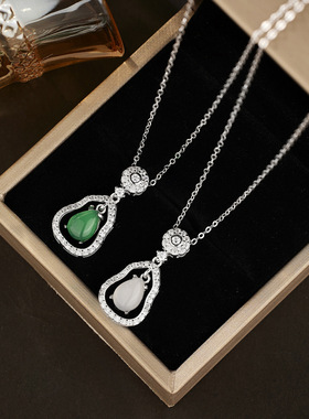 s925纯银首饰新款水滴形绿玉髓葫芦项链翡翠绿色福禄葫芦女锁骨链