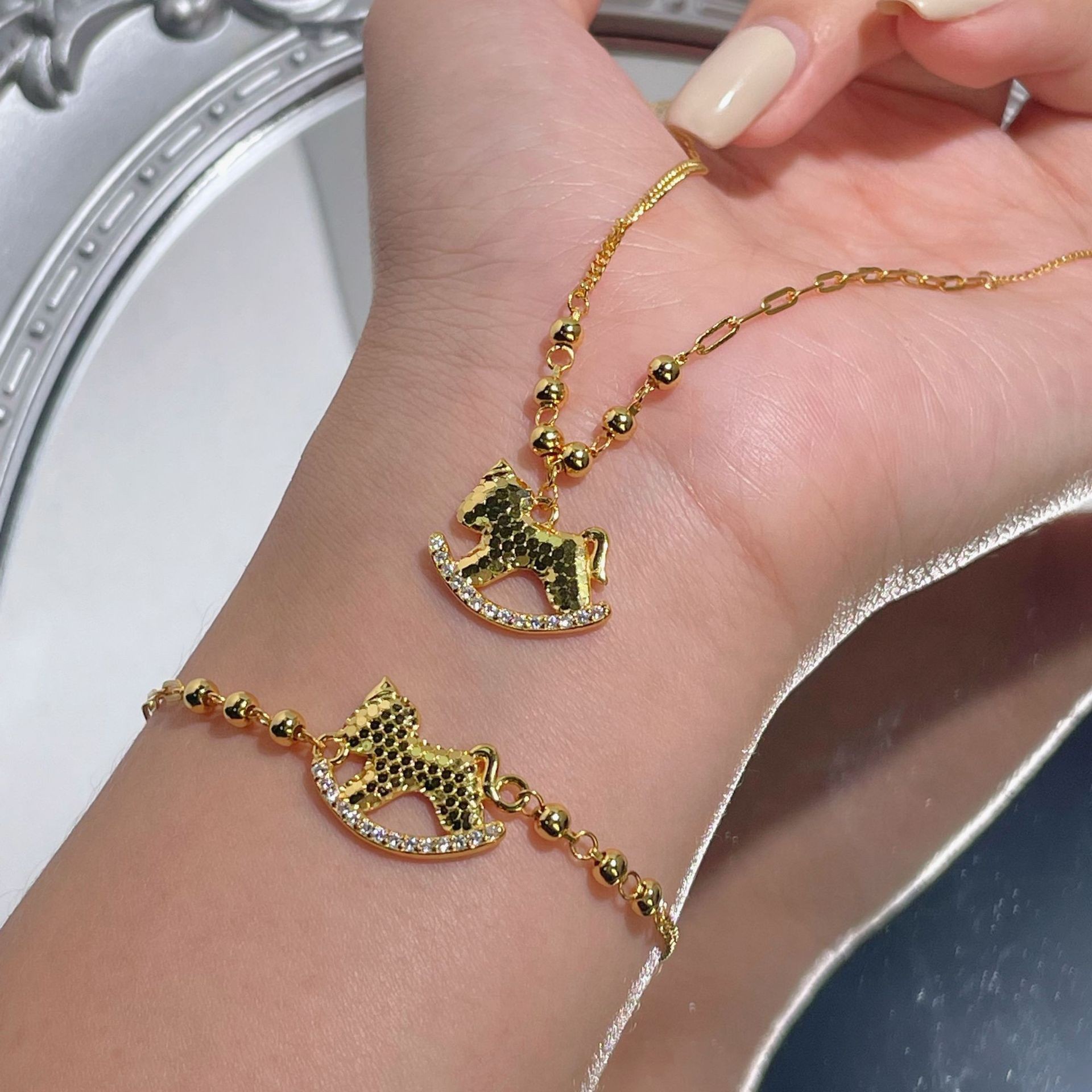 s925纯银镀黄金色碎冰冰木马项链手链套装爆闪小马本命年锁骨链女