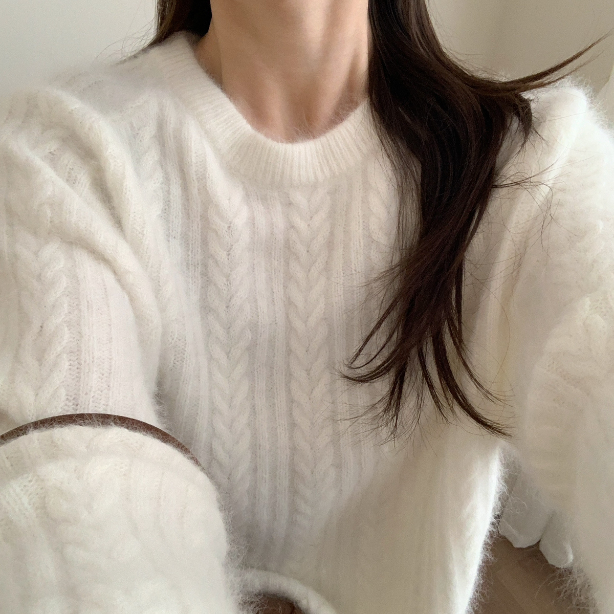 芭妮Bonnet-气质麻花圆领浣熊绒保暖毛衣N12-25-344