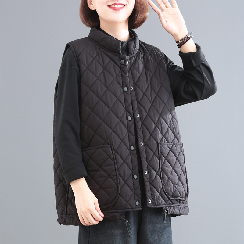 孔雀飞飞2022秋冬夹棉菱形格马夹