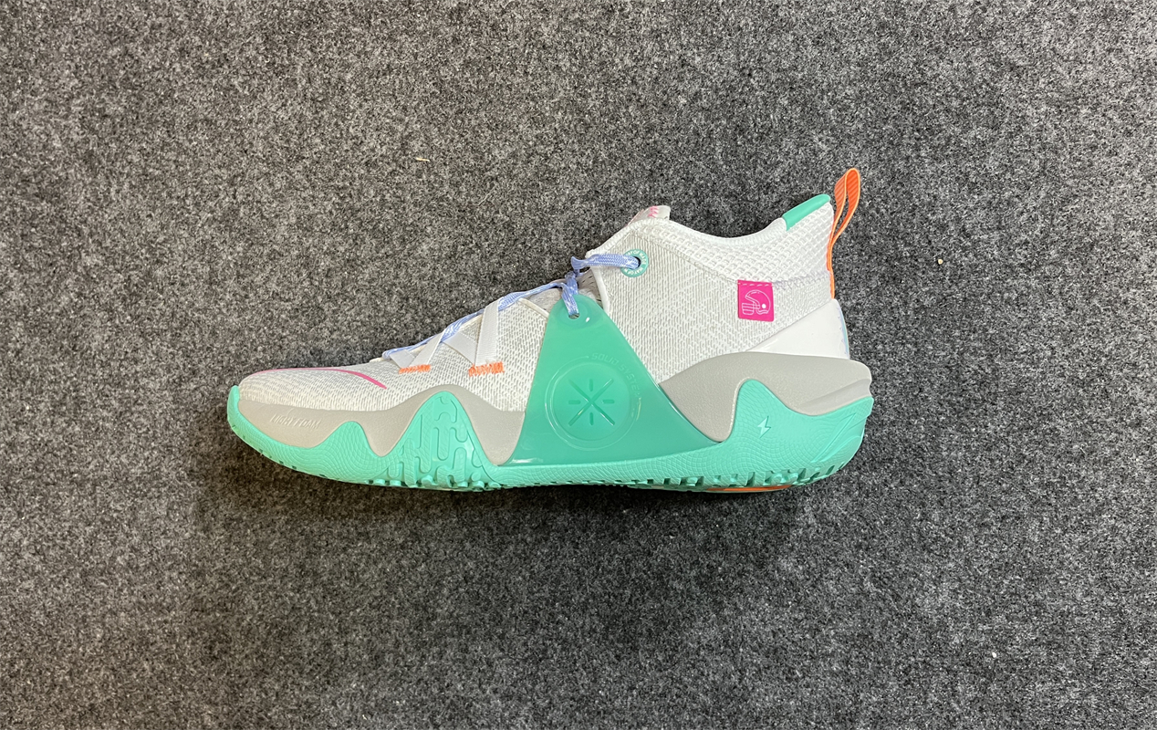 李宁篮球鞋男22新款韦德之道