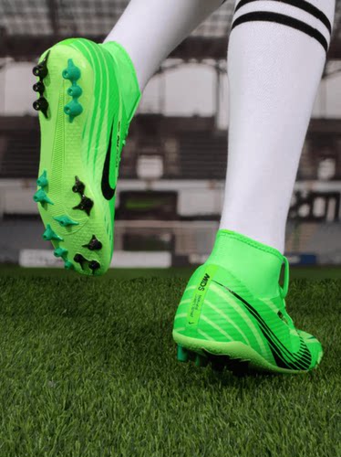运动鞋耐克短钉高帮足球鞋