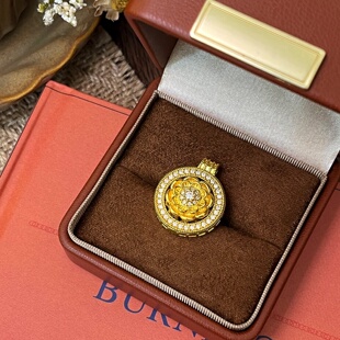 千夕 情人节生日礼物送女友 足金999转动莲花罗盘吊坠黄金吊坠女款