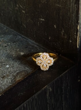 千夕 足金999满钻四叶草戒黄金戒指女款求婚情人节生日礼物送女友