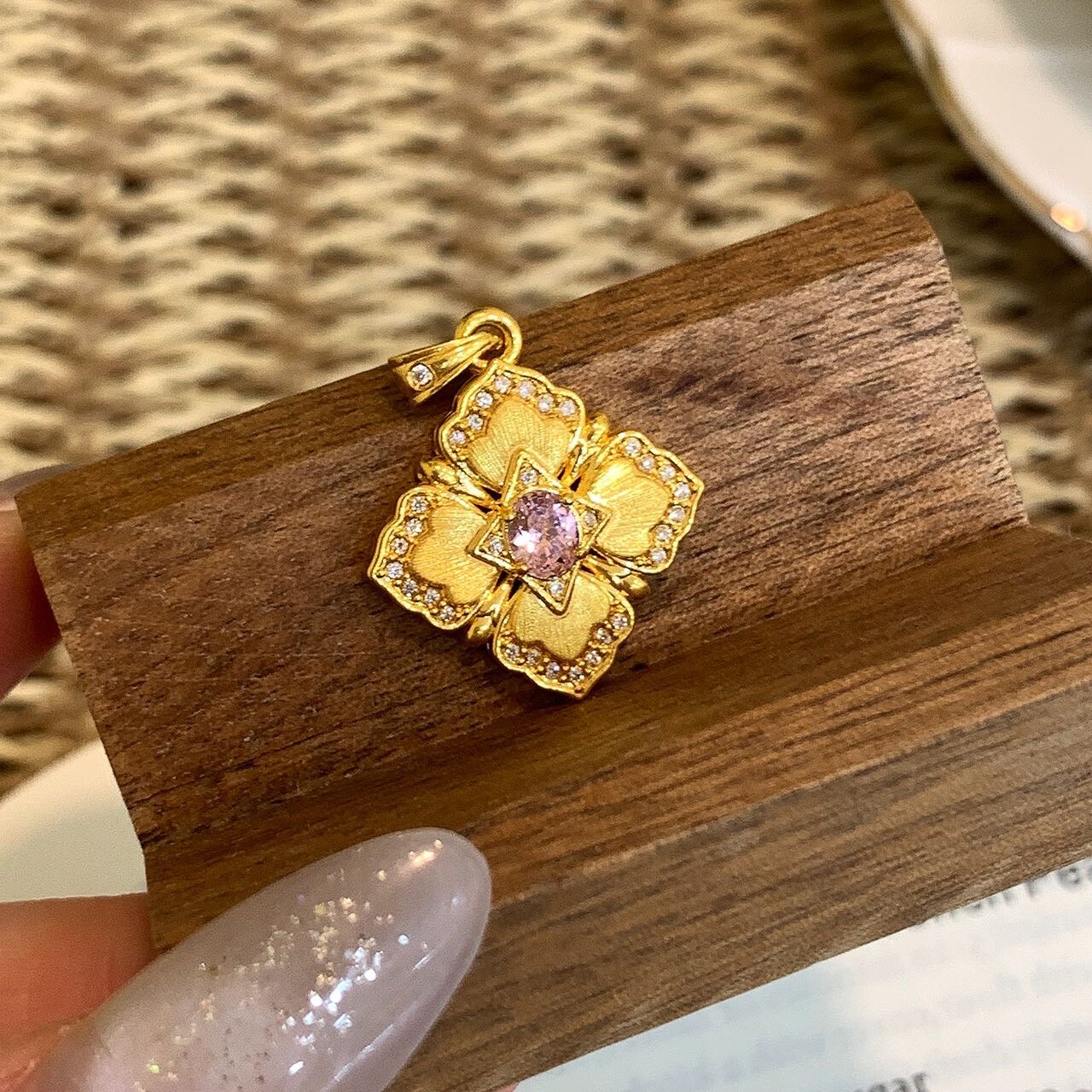 千夕 足金999扇形菱格吊坠黄金吊坠女款送女友七夕情人节生日礼物