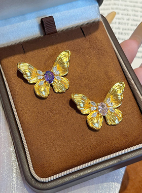 千夕 足金999灵动蝴蝶黄金吊坠女款情侣情人节七夕生日礼物送女友