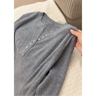 简约百搭休闲小衫 3366 长袖 秋款 剪刀领抽条针织衫