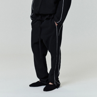 男橡胶贴标直筒裤 God LOGO刺绣侧滚条休闲裤 Essentials Fear