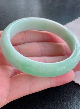 53圈天然翡翠手镯47.50时尚珠宝女款百搭缅甸淡绿色玉镯高级定制