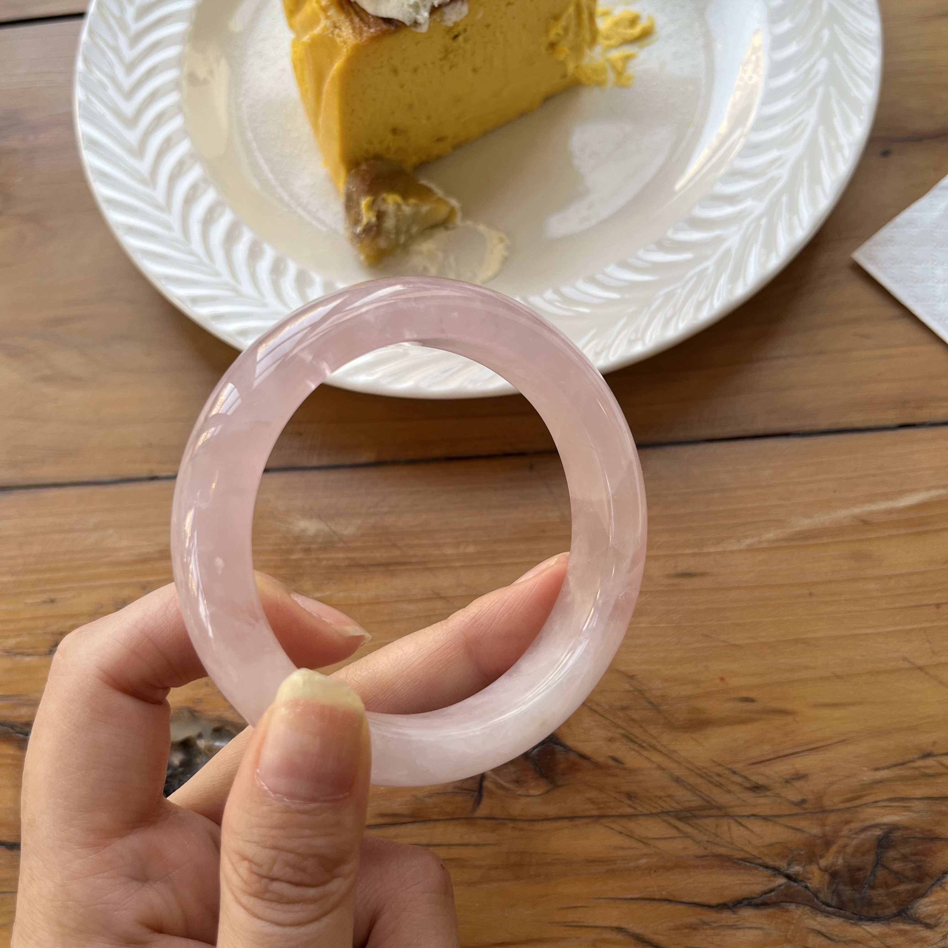 渐变蜜桃双色马达加斯加粉晶招桃花宽甜美礼物送人手镯女