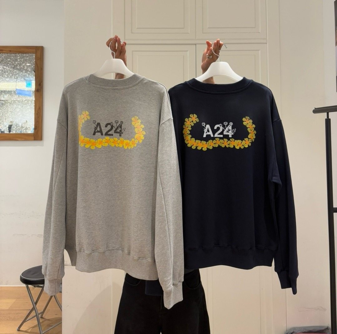 现 韩国东大门WE ARE时尚休闲后背数字花朵印花卫衣25秋季新款