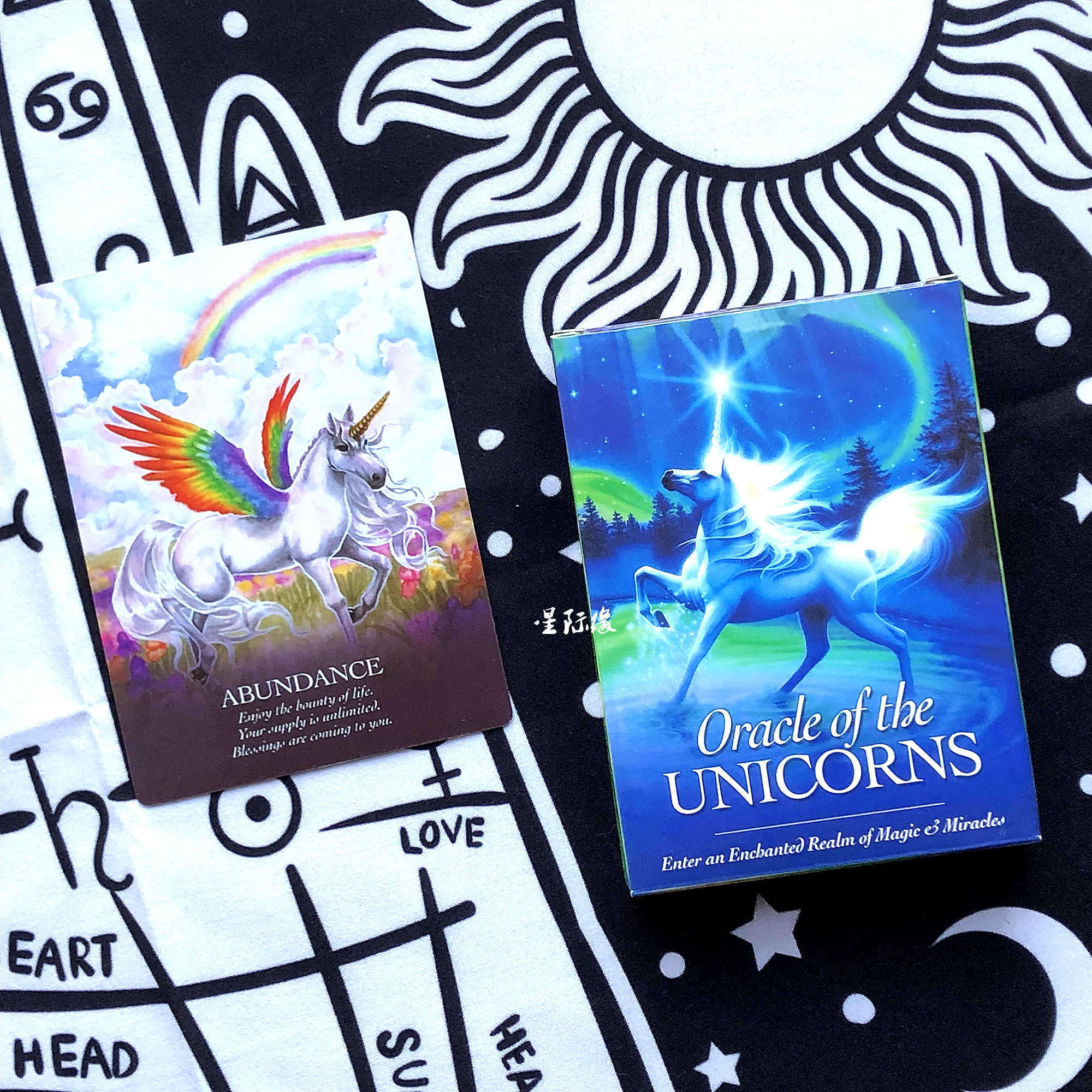现货 oracle of the unicorns 独角兽神谕卡 英文桌游卡牌 送翻译