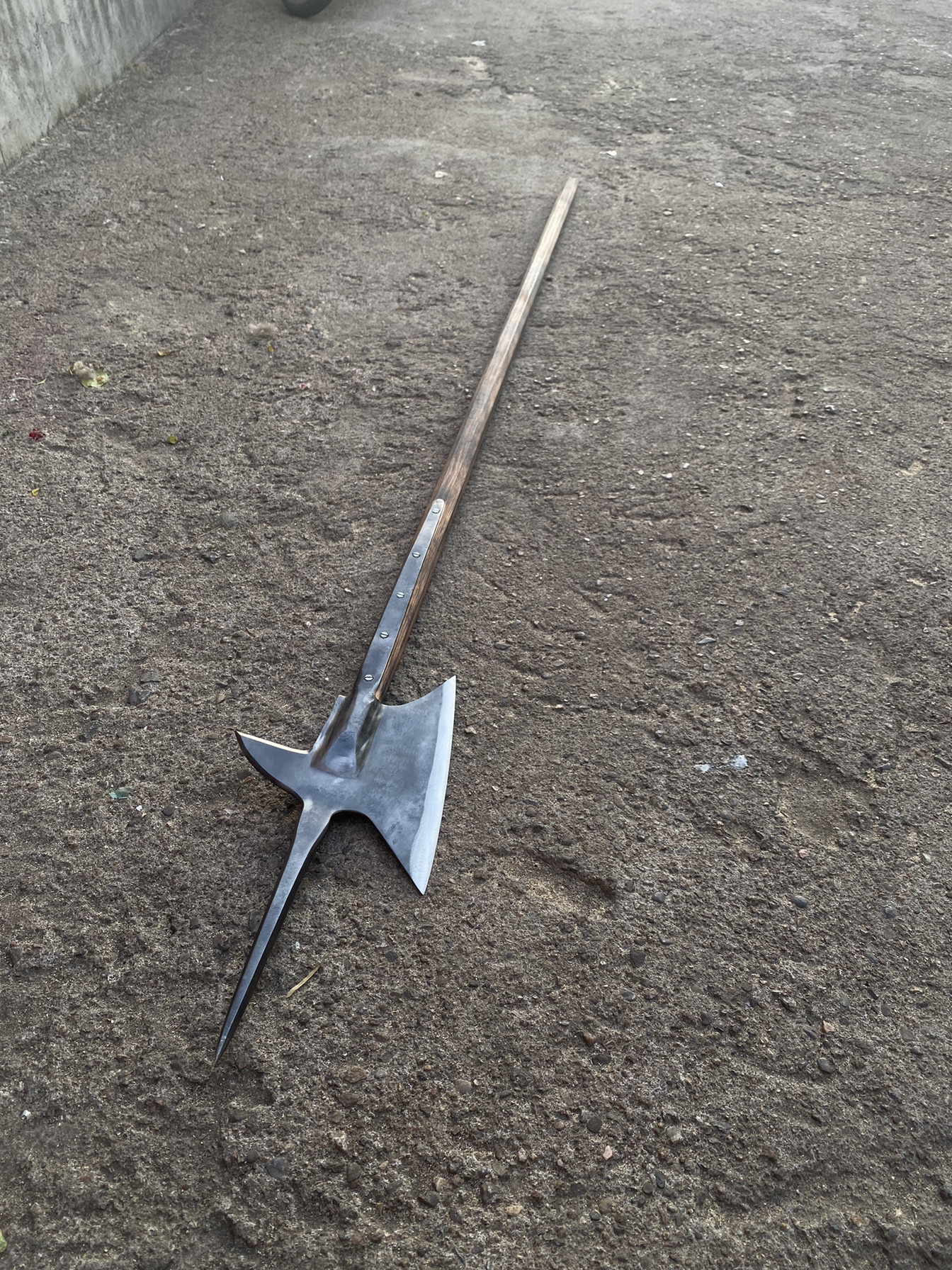 俄罗斯中世纪战斧维京斧北欧手工轴承钢锻打户外防身露营影视道具