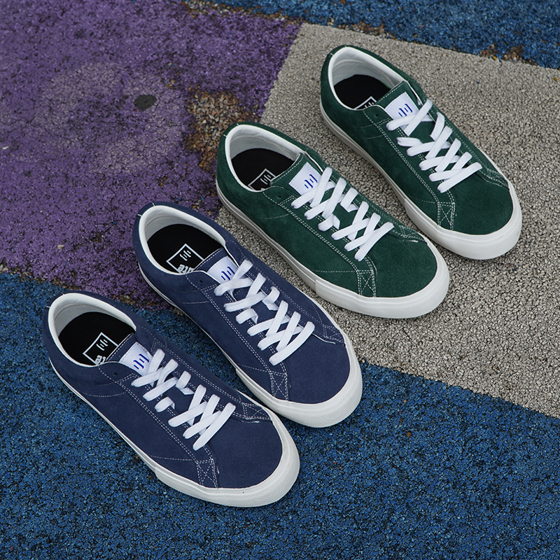 顽刻海军蓝低帮耐磨帆布板鞋