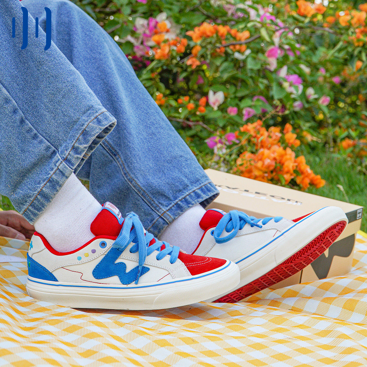 顽刻ollieskate红白蓝拼色春季校园风W系列翻毛皮男女国潮滑板鞋