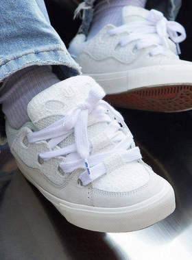 顽刻ollieskate面包鞋天鹅白奶油翻毛皮秋冬BAKE男女国潮滑板鞋