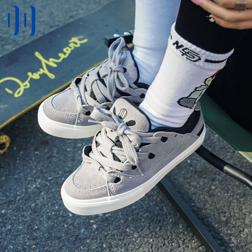 灰色面包鞋顽刻复古低帮