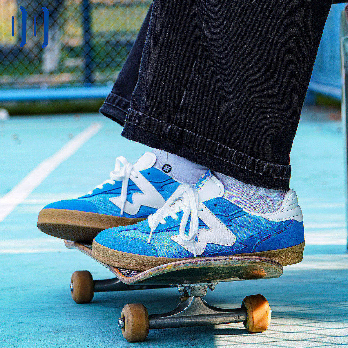 顽刻ollieskate蓝白拼色翻毛皮生胶底W系列男女国潮德训滑板鞋