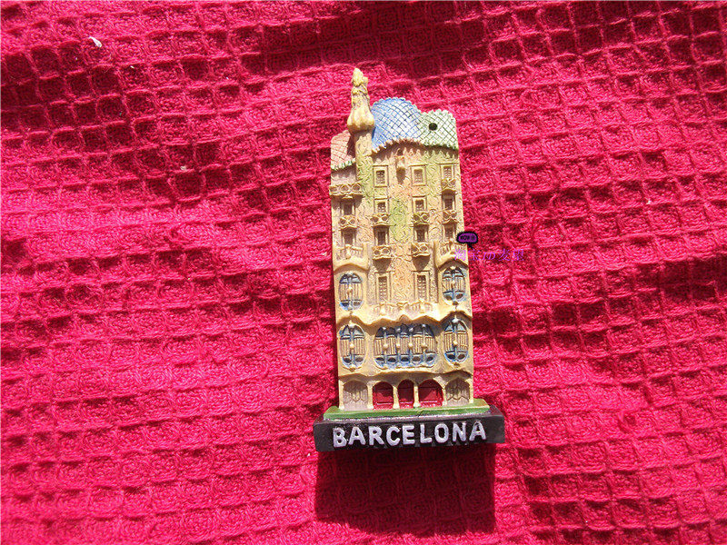 FRIDGE MAGNETS BARCELONA SPAIN BARCELONA CLASSIC LANDMARK CASA BATLLO TWO