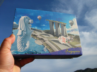 新加坡当地购买纪念品套装 餐铃 水果叉 起子酒起 有盒 三件套