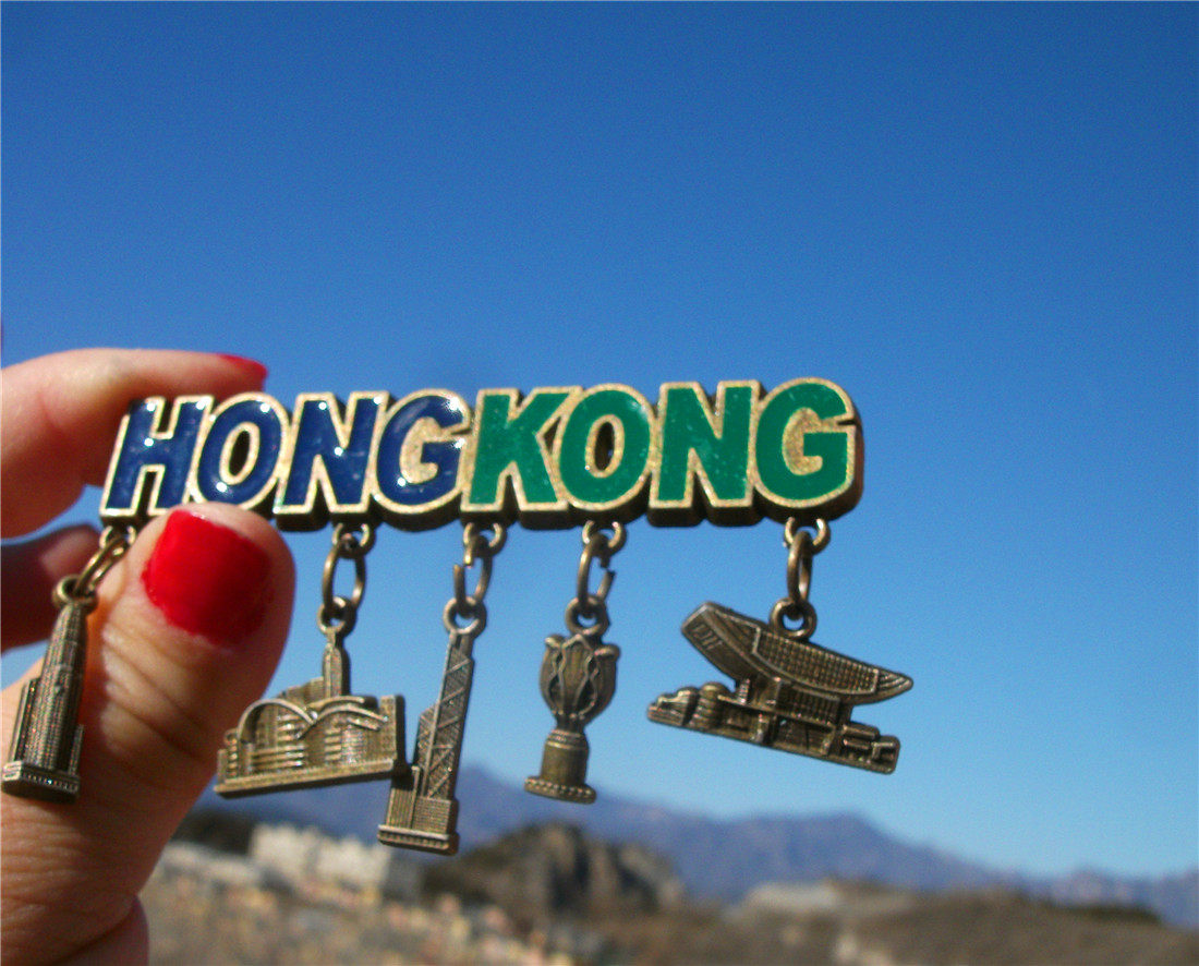 TOURIST COMMEMORATIVE REFRIGERATOR MAGNET HONG KONG CHINA PLACE NAME METAL PENDANT REFRIGERATOR MAGNET BAUHINIA SQUARE CONVENTION AND EXHIBITION CENTER