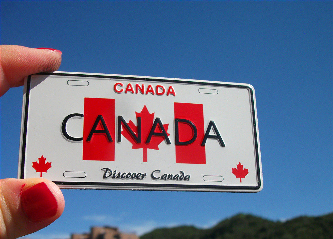 加拿大当地购买冰箱贴 车牌形 canada 国旗 枫叶 多款 旅背