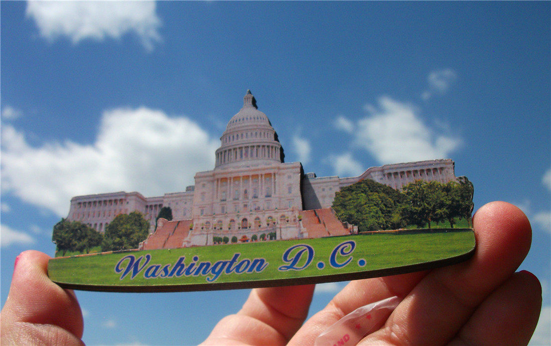 MEMORIAL FRIDGE MAGNET CONGRESS BUILDING WOODEN FRAME